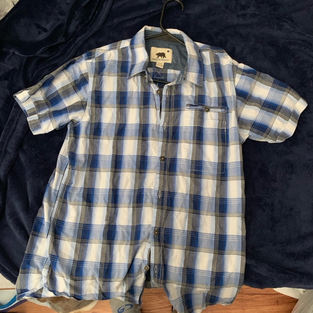 Dakota grizzly button down M
